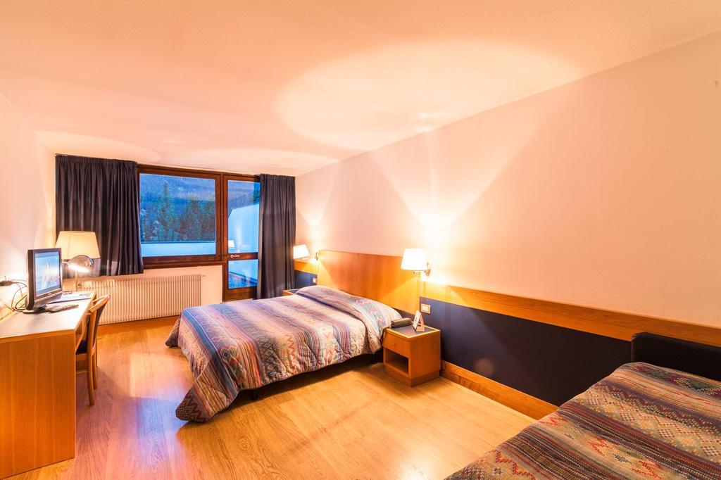 Hotel Club Regina E Fassa Mazzin Exterior foto